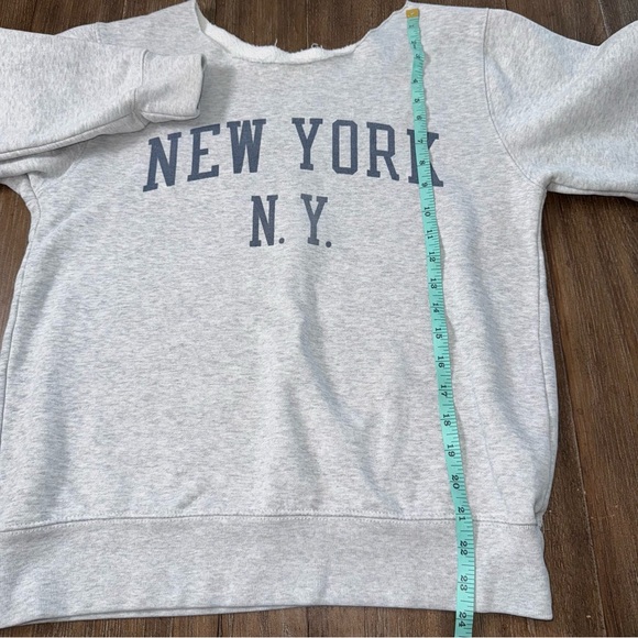 Brandy Melville Gray Off-the-Shoulder Oversized Sweater S - Picture 4 of 6